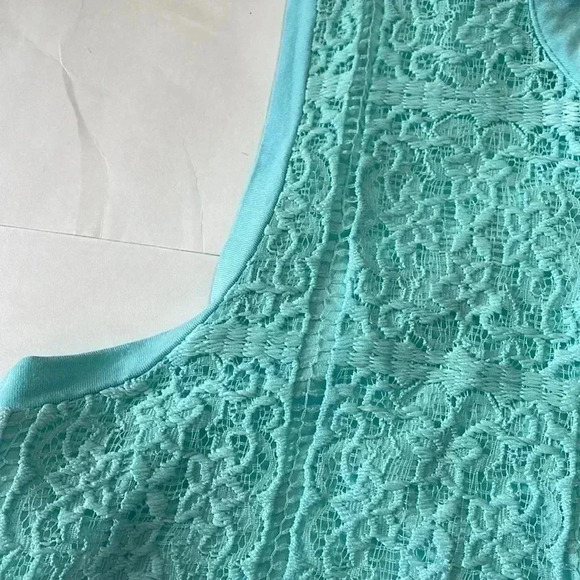 Calvin Klein sleeveless top size medium - Picture 4 of 5